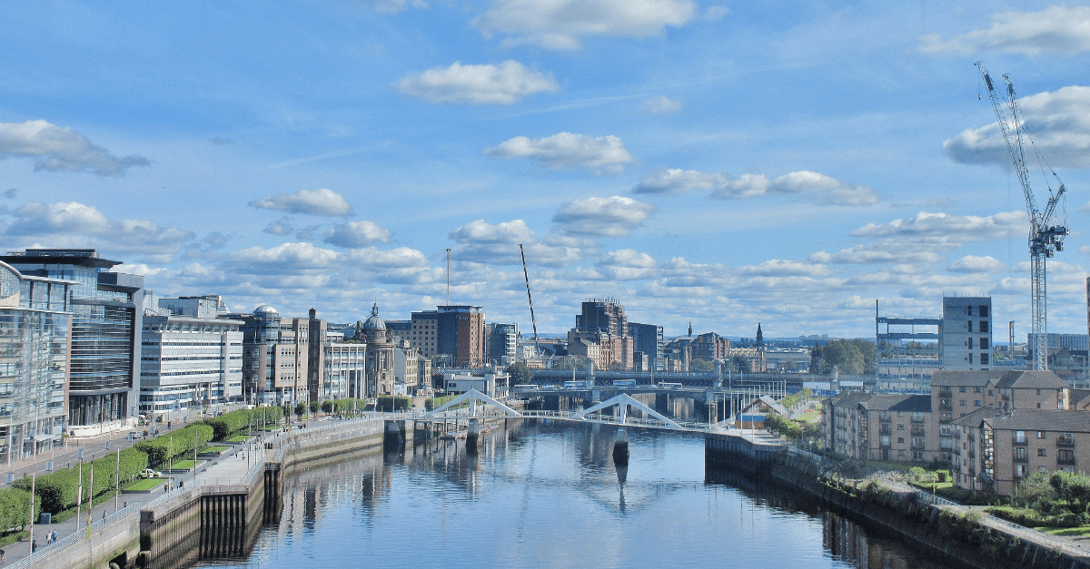 Glasgow centre city overlooking river